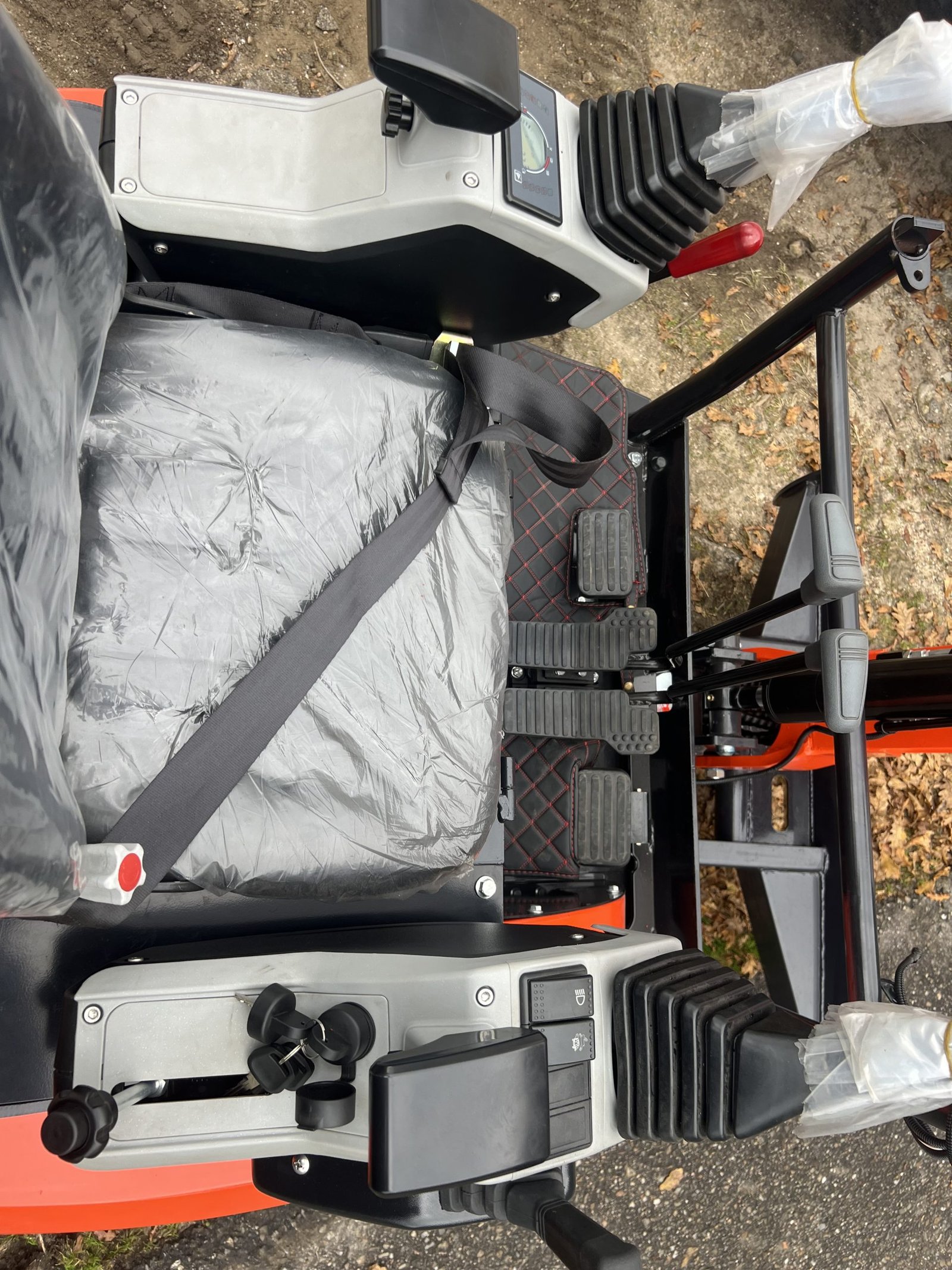 Mini Pelle Rotative Baimse 2500 kg, Moteur 3 Cylindres Kubota D1105 | Émeraude-Pelle – Image 13