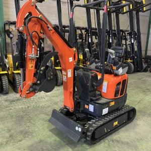 Mini Excavatrice 1200 kg Moteur Kubota 3 Cylindres avec Chenilles Rétractables de 74 cm