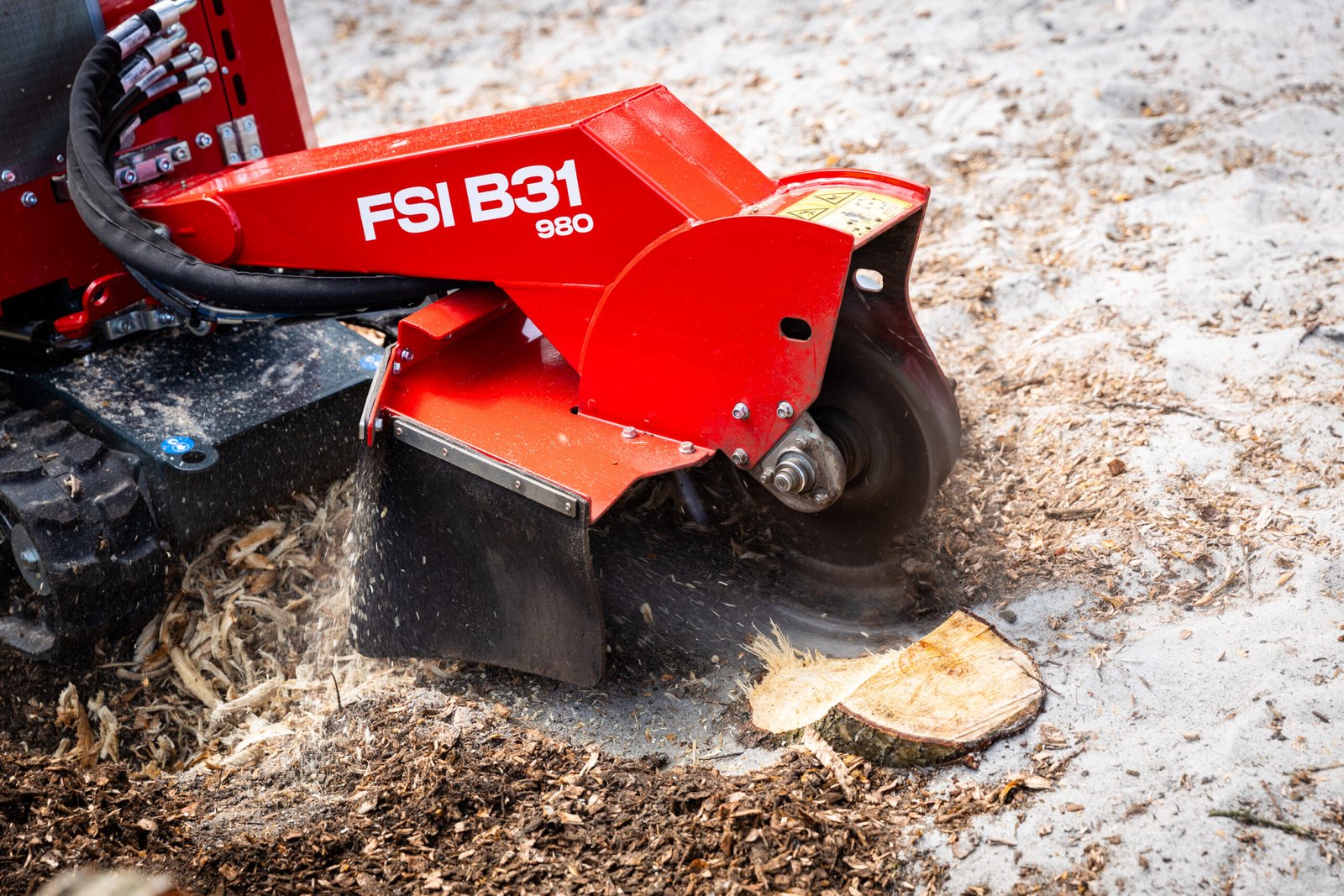 Rogneuses FSI B31-980 - Machine professionnelle pour rognage de souche, 38 CV - Tracteur compatible – Image 9